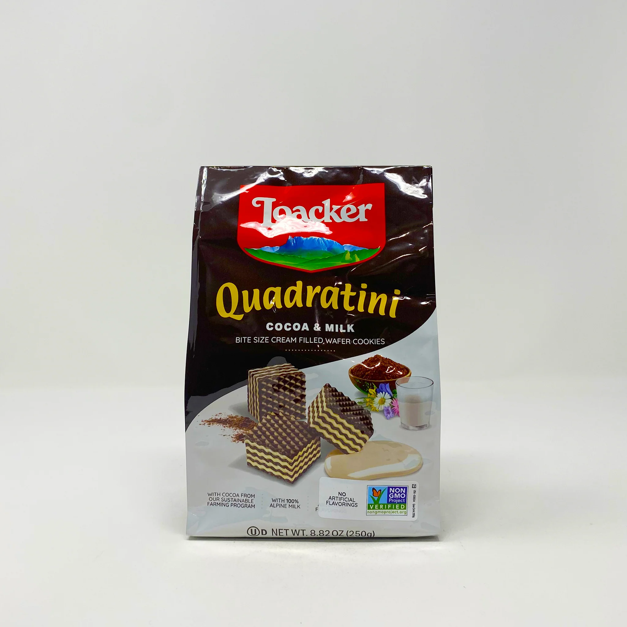 Loacker Cocoa & milk wafer cube 250g