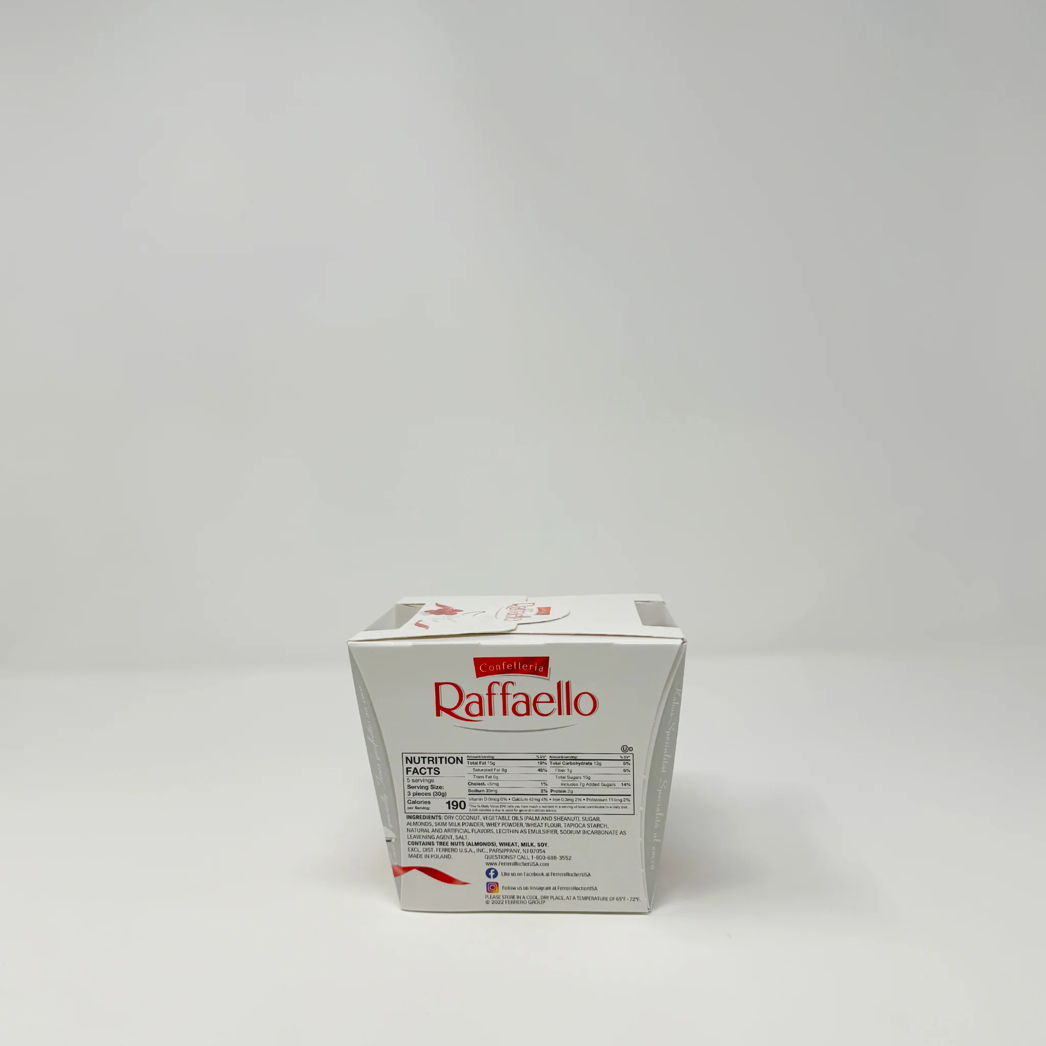 Raffaello coconut chocolate 150g - Image 2